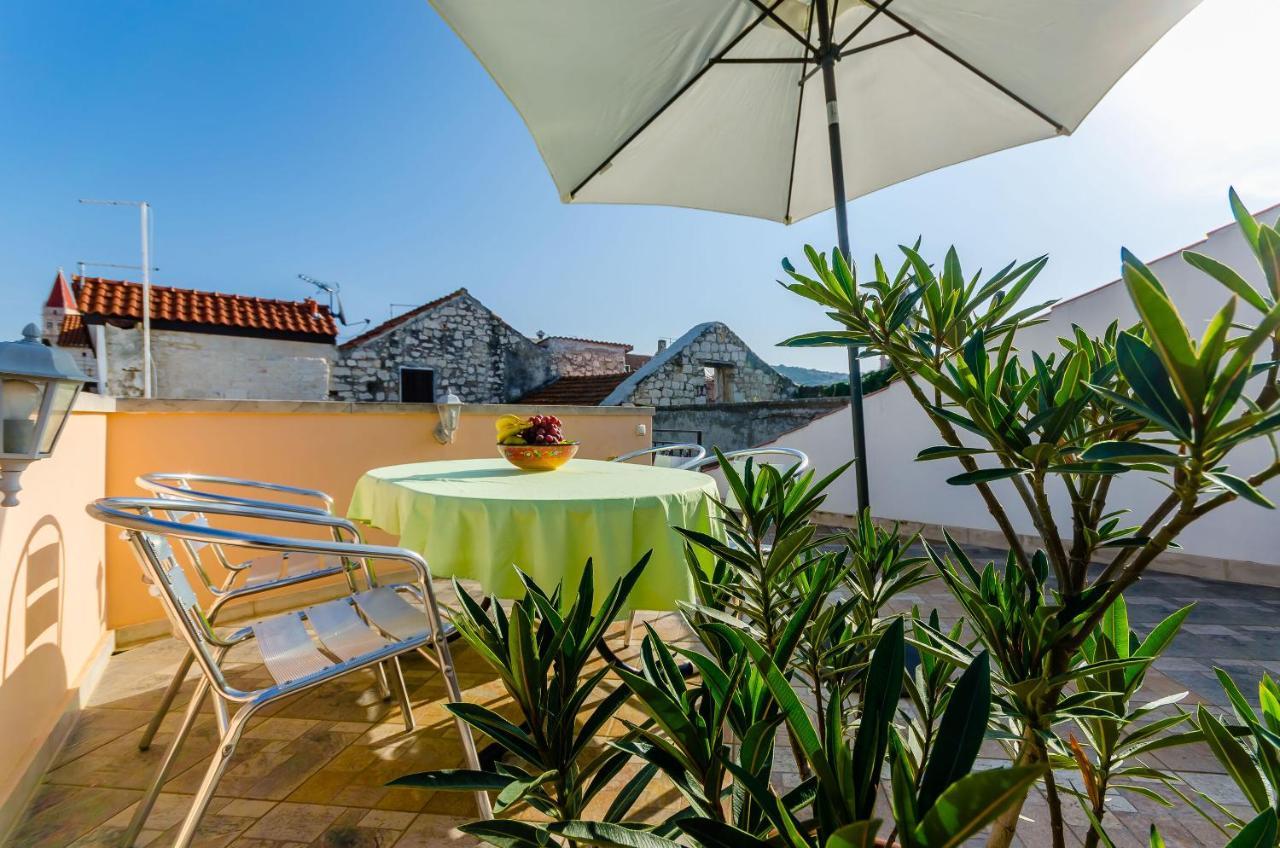 Apartments Old Town Trogir Exterior foto